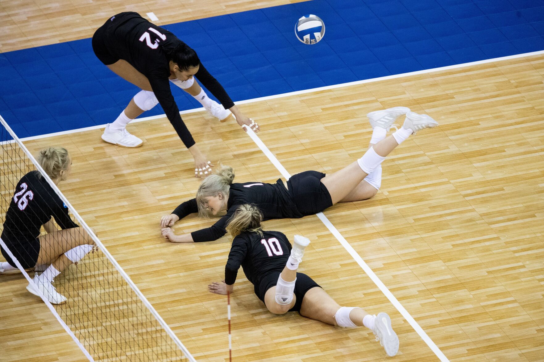 042021-owh-spo-nuvolley-ar24